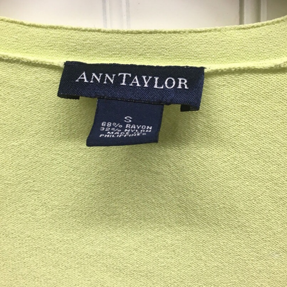 Ann Taylor Ladies 3/4 Cardigan (P05-20) - Picture 6 of 8
